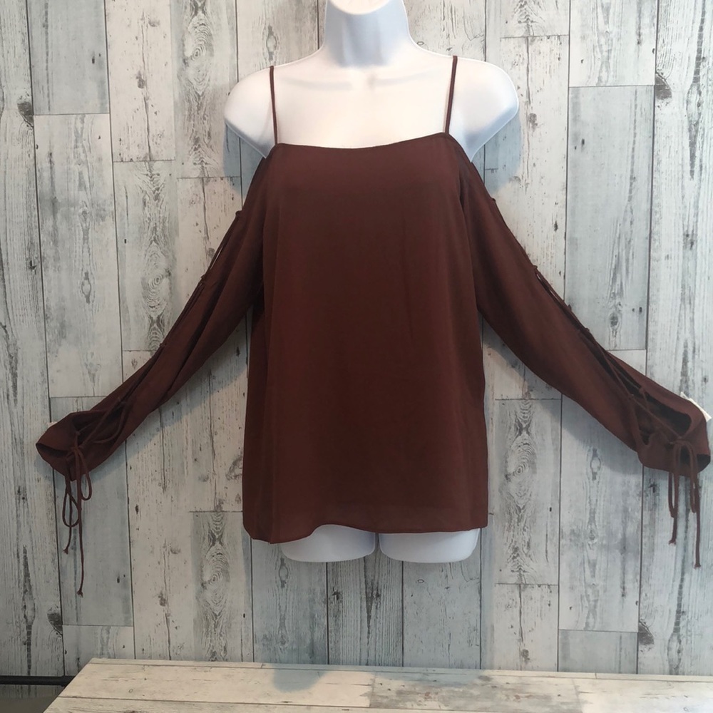 Willow & Root Long Sleeve Cold Shoulder Top NWT Small